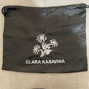Clara Kasavina Dust Bag